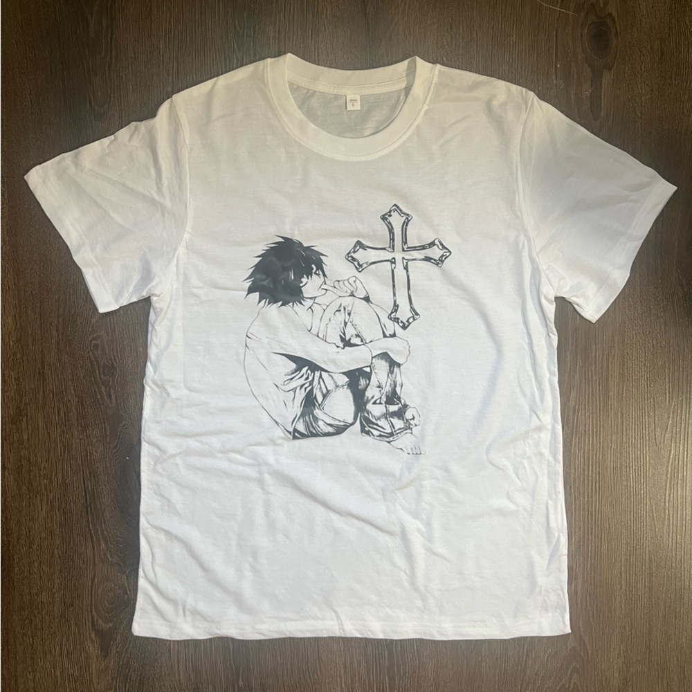 Death note character “L” graphic anime tee size small